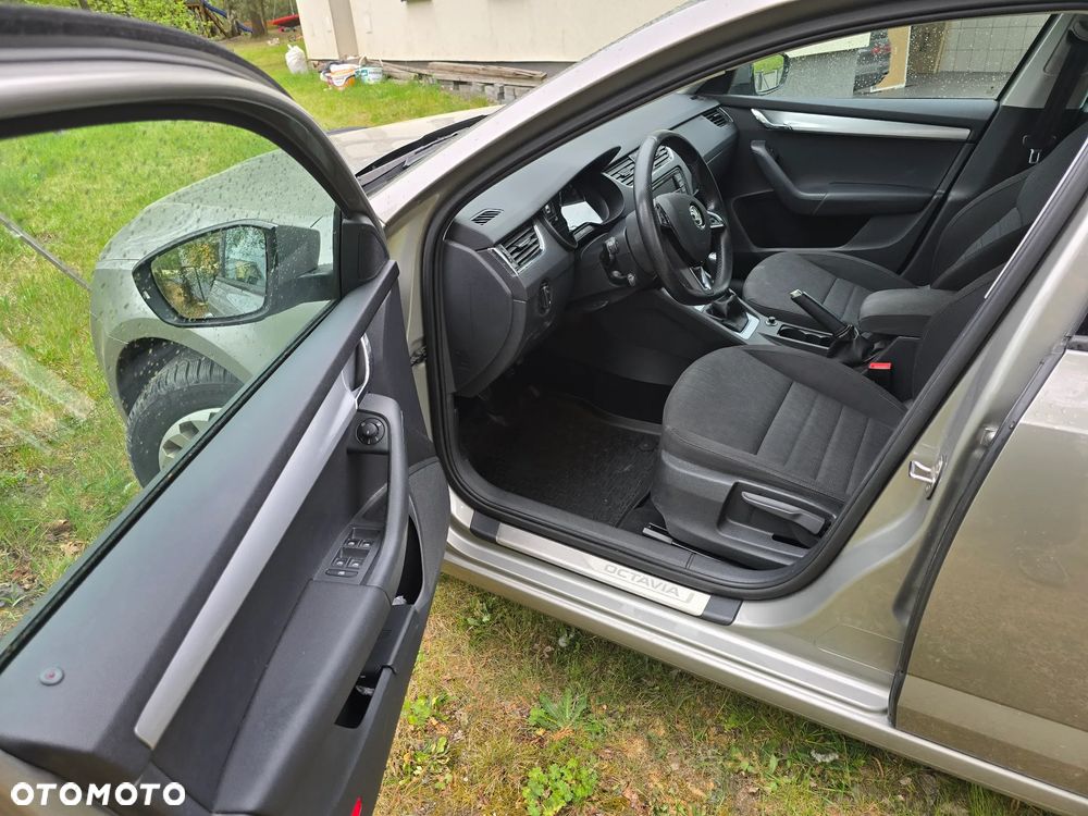 Skoda Octavia 1.4 TSI Elegance - 9
