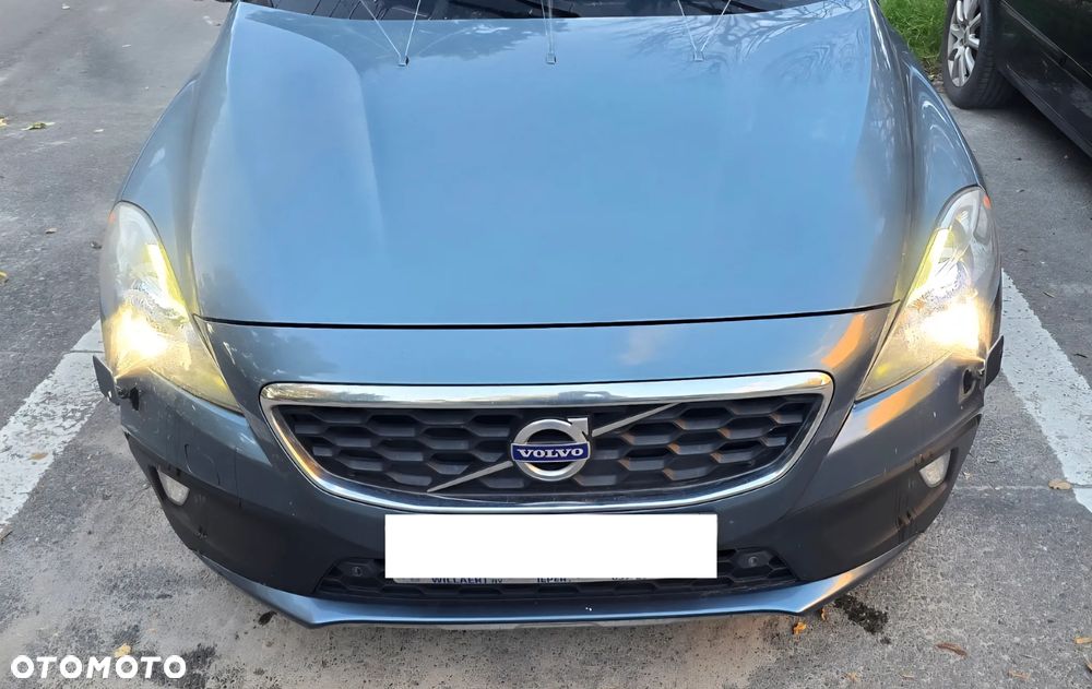 Volvo V40 Cross Country - 3