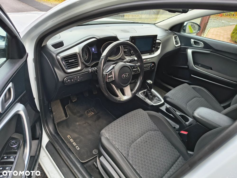 Kia Ceed 2020 photo 5