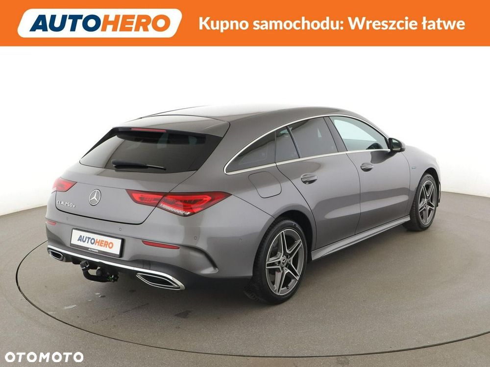 Mercedes-Benz CLA 250 e PHEV AMG Line 8G-DCT - 8