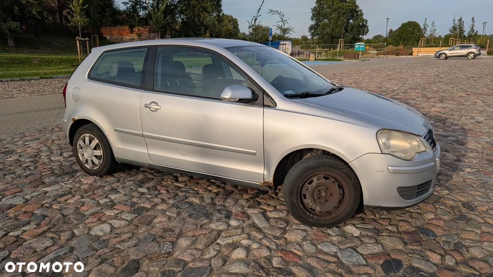 Volkswagen Polo 1.4 16V Basis - 4