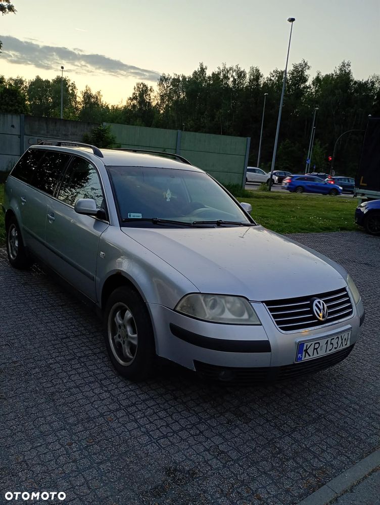 Volkswagen Passat 1.9 TDI Basis - 13