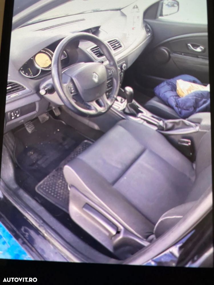 Renault Megane - 11