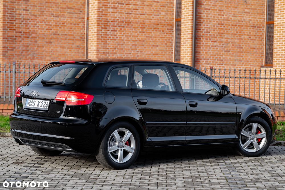 Audi A3 Sportback 1.6 S line Sportpaket (plus) - 11