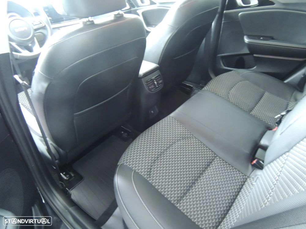 Kia Ceed SW 1.0 T-GDI Sport - 10