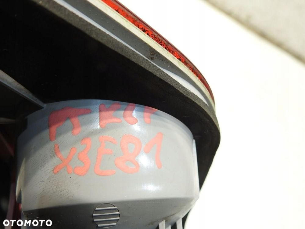 LAMPA PRAWA TYLNA TYŁ KLAPY BMW X3 E83 3420206 - 2