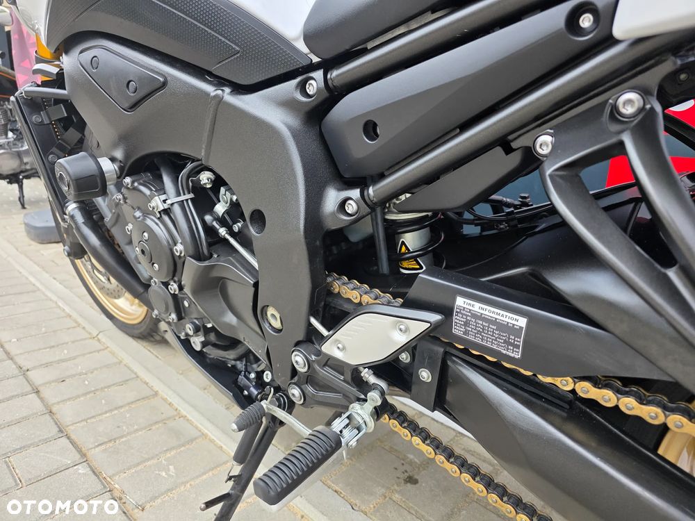 Yamaha FZ8 - 15