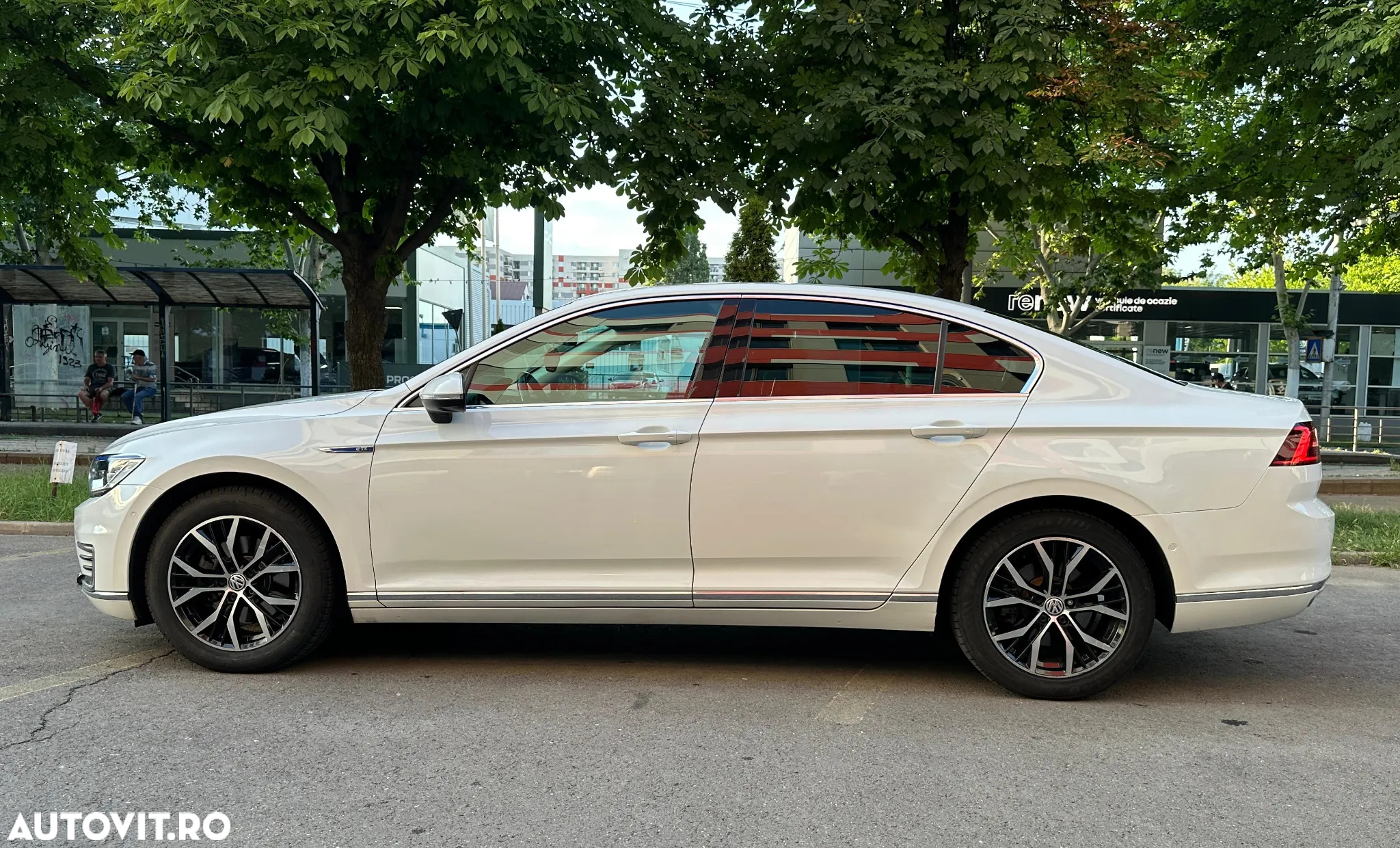Volkswagen Passat GTE - 7
