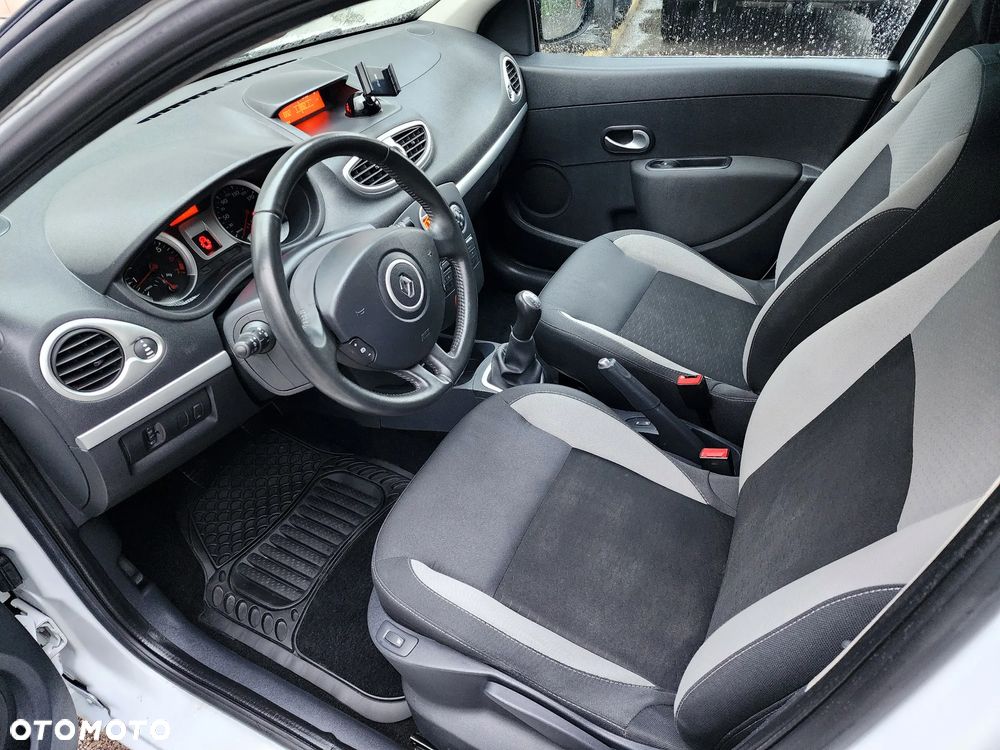 Renault Clio TCe 100 Grandtour Dynamique - 17