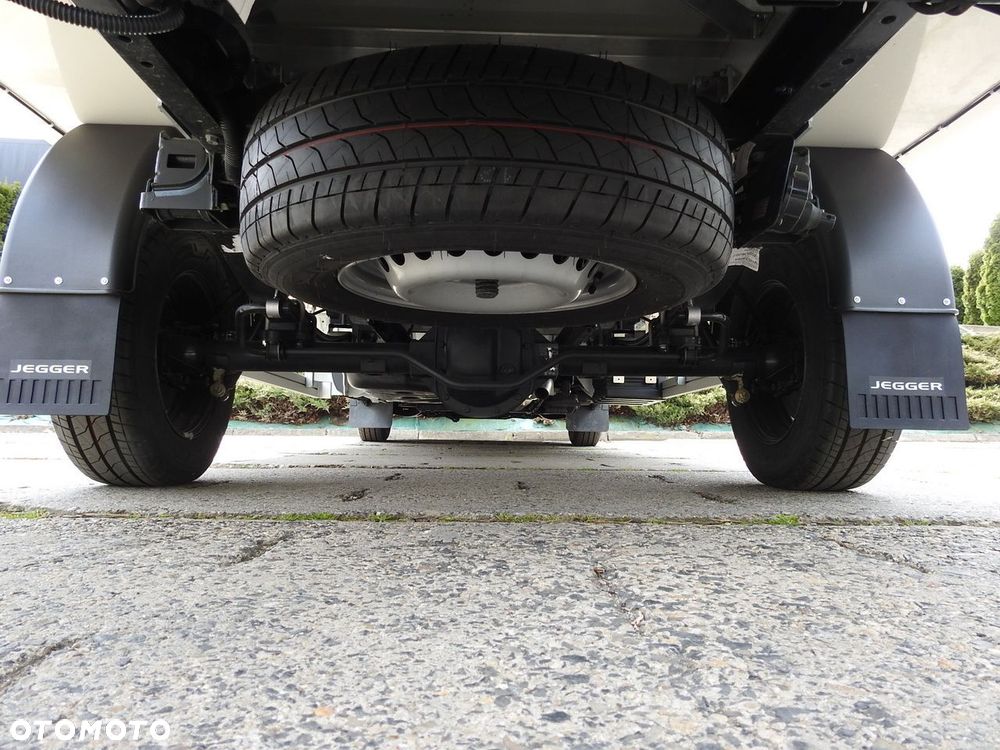 Iveco DAILY 35S16 NOWY KONTENER CHŁODNIA -10*C 8 PALET FUNKCJA GRZANIA ZASILANIE 230V TEMPOMAT KLIMATYZACJA 160KM - 19