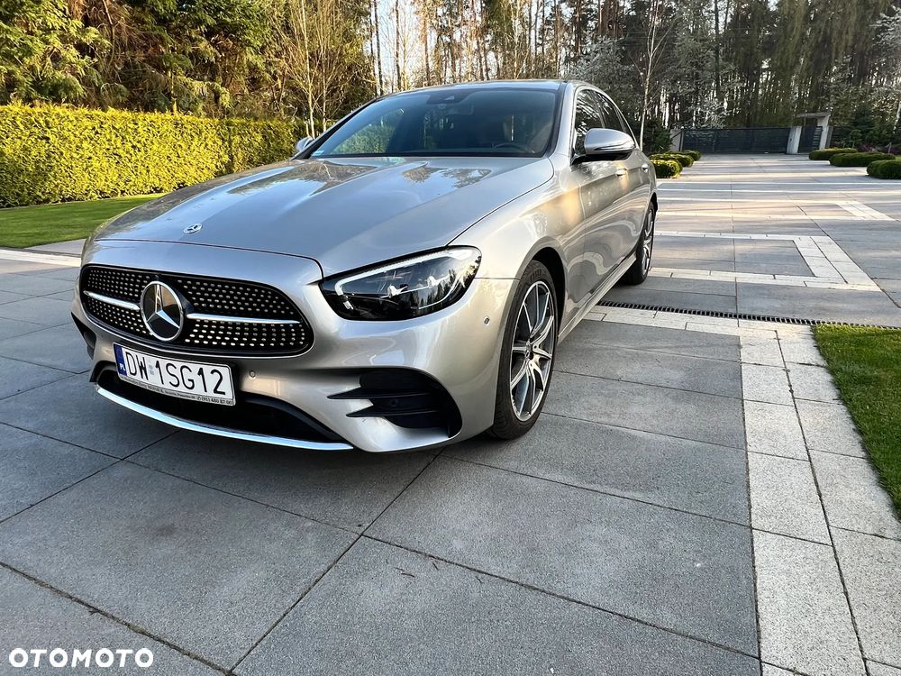 Mercedes-Benz Klasa E 220 d 4Matic 9G-TRONIC AMG Line - 9