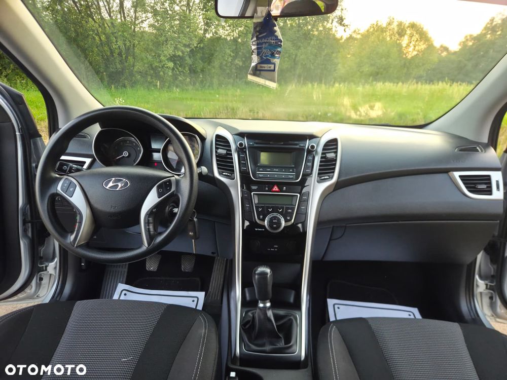 Hyundai i30 1.4 Family+ - 15