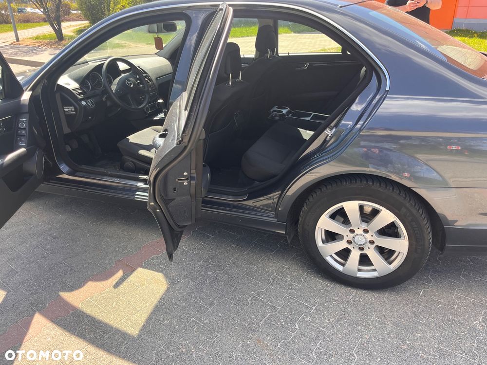 Mercedes-Benz Klasa C 200 Kompressor Avantgarde - 22