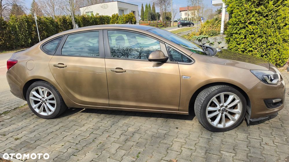 Opel Astra - 37