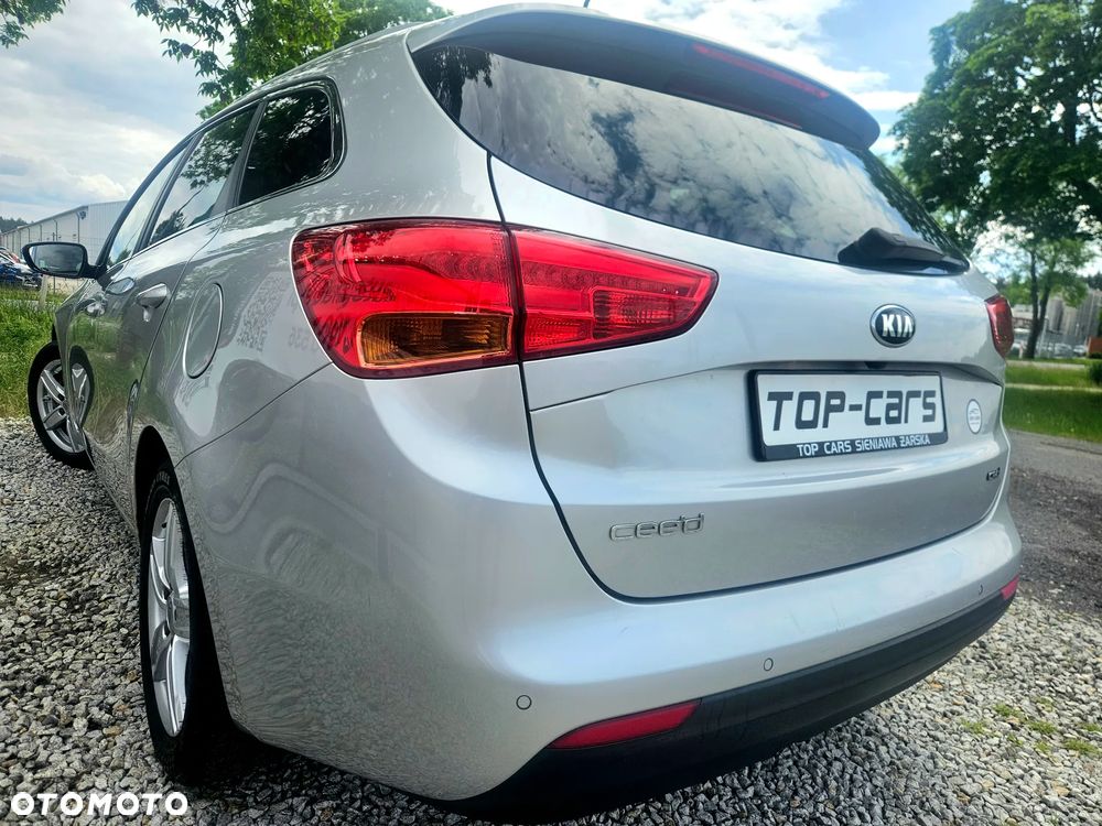Kia Ceed 1.6 CRDi 128 Spirit - 4
