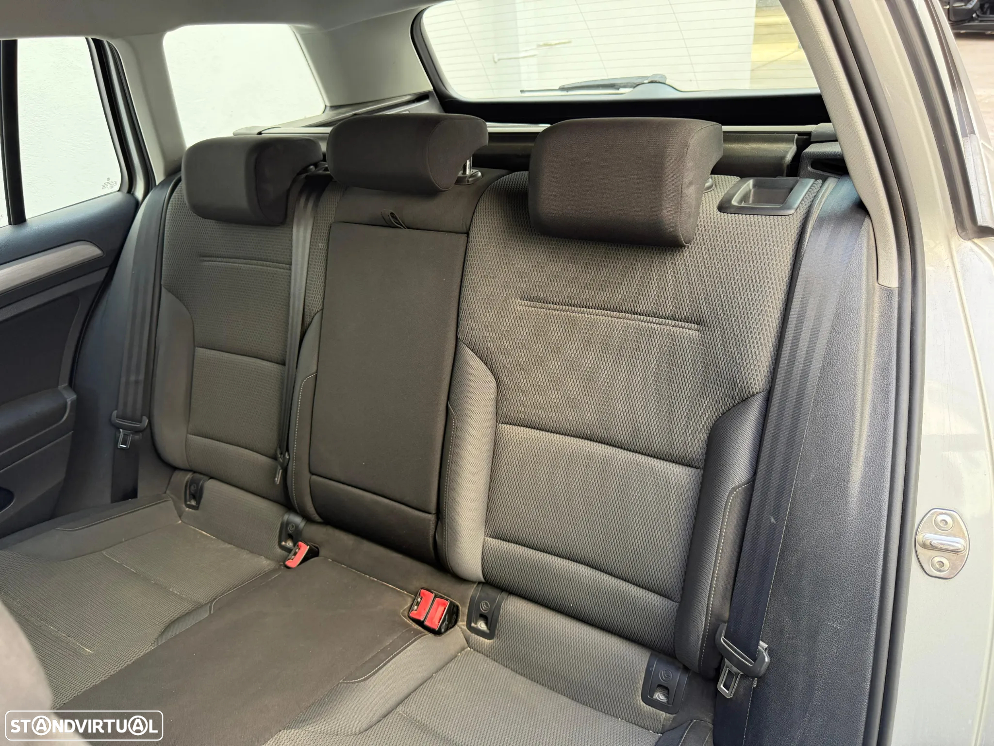 VW Golf Variant 1.6 TDi BlueMotion Confortline - 8