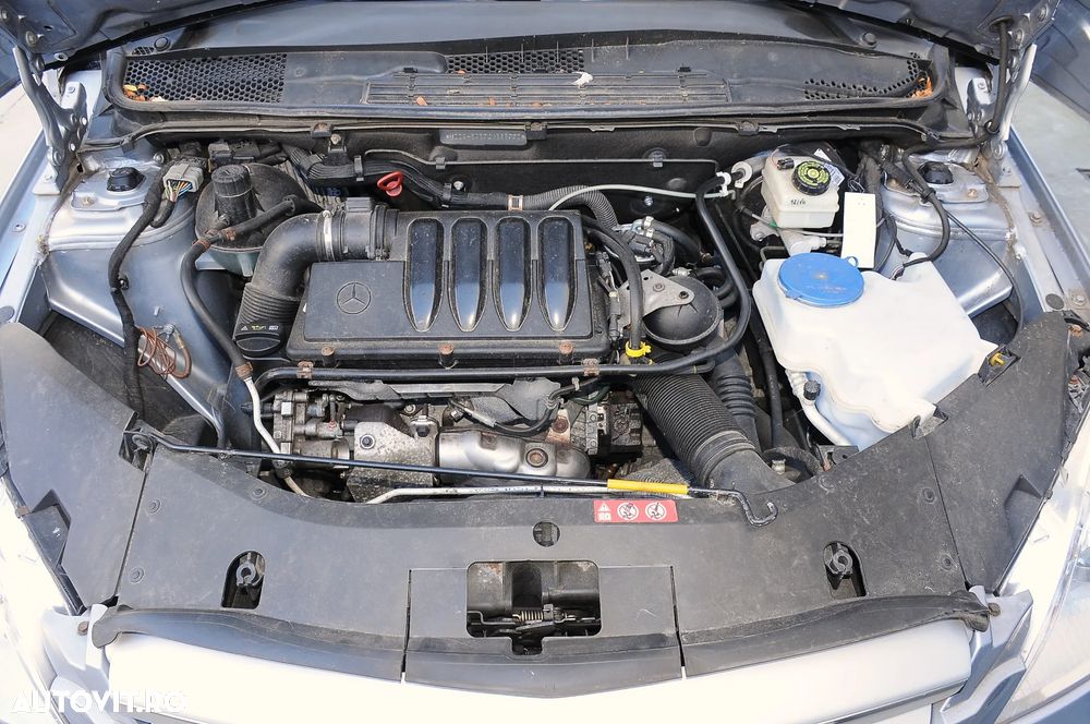 Mercedes-Benz B - 13