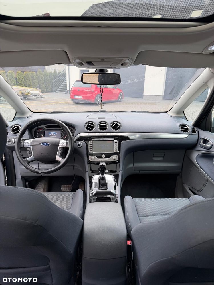 Ford S-Max 2.0 TDCi DPF Champions Edition - 12
