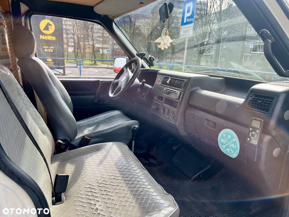 Volkswagen Transporter - 18