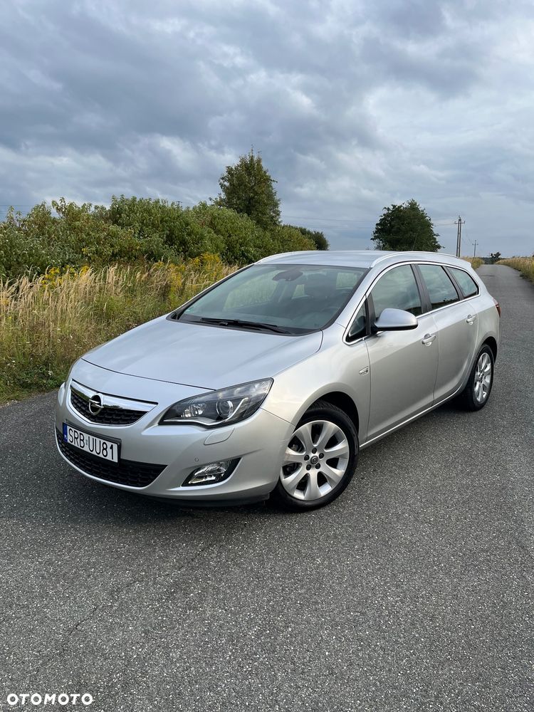 Opel Astra 1.4 T Cosmo - 4