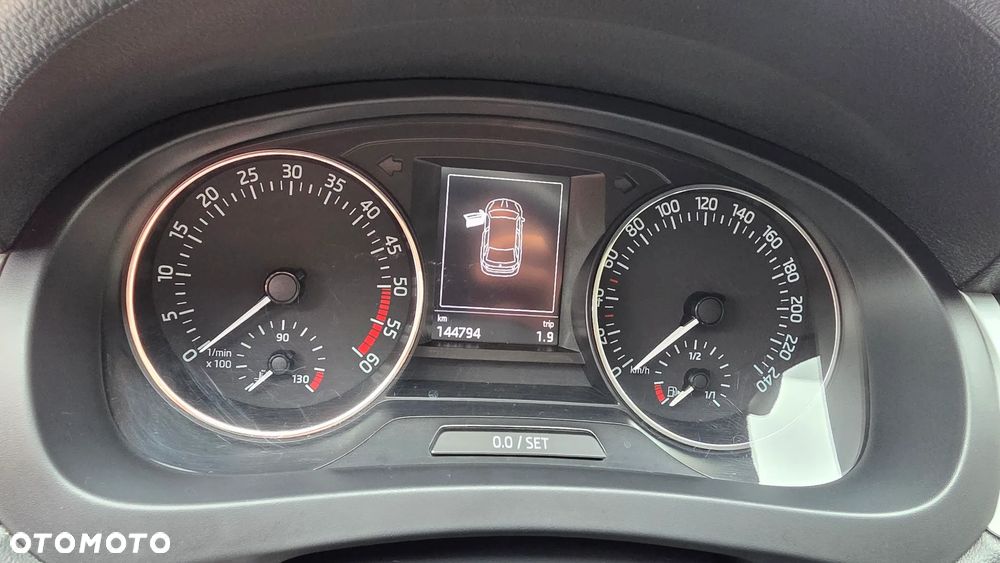 Skoda RAPID 1.4 TDI DPF Ambition DSG - 9