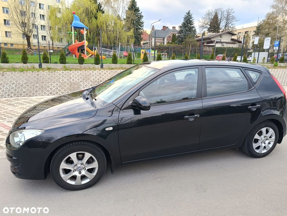 Volkswagen Touran 1.6 - 11