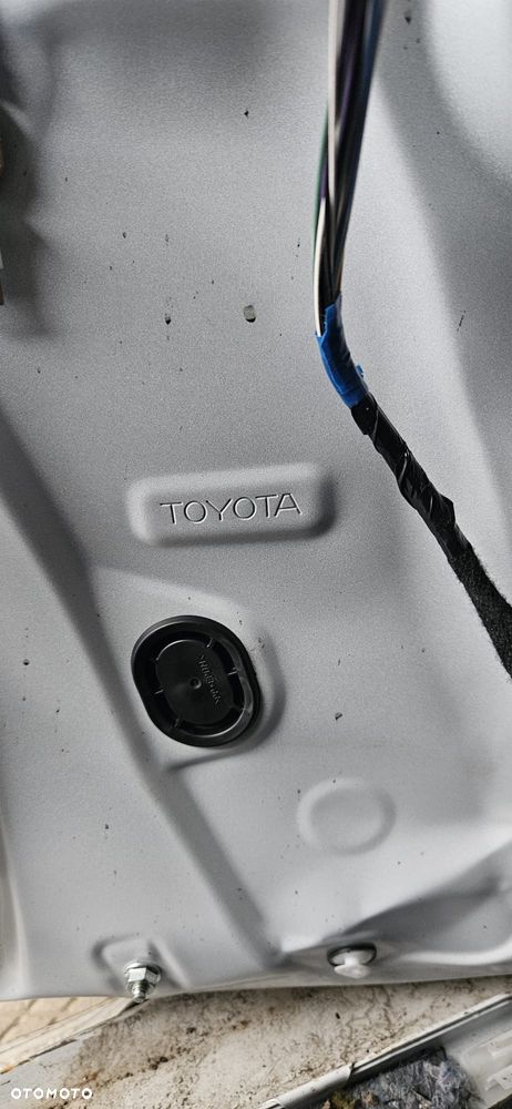 Toyota Corolla 1.8 Business Edition - 29