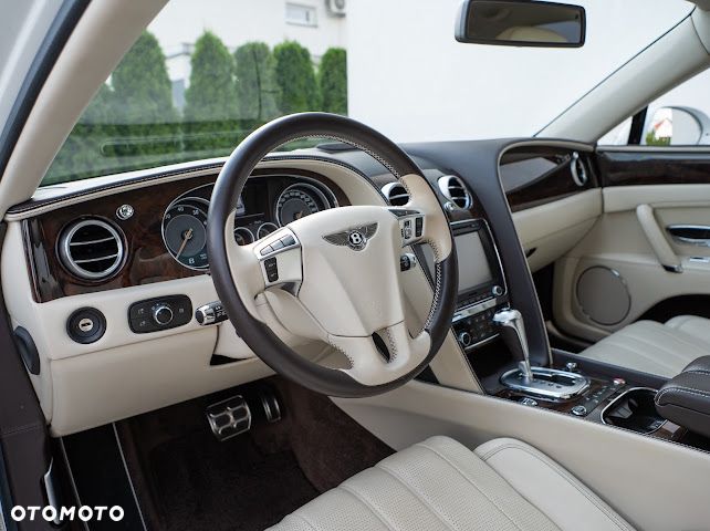 Bentley Flying Spur - 22