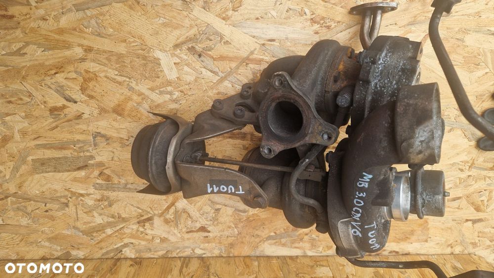 MERCEDES 3.0 CDI V6 TURBO TURBINA EU 53241005018B - USZKODZONA GRUSZKA - 10
