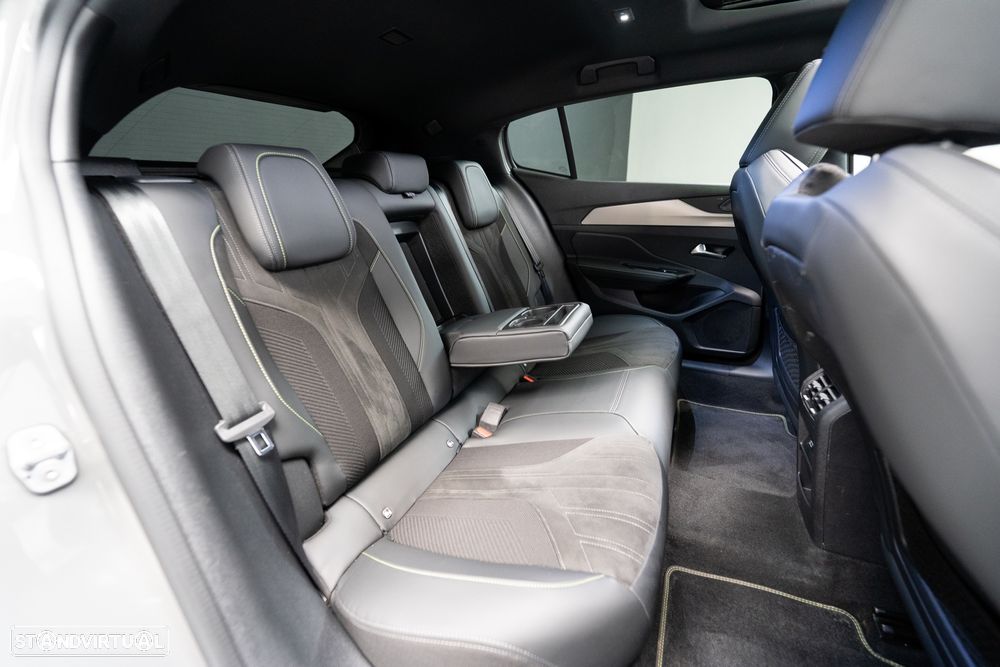 Peugeot 408 1.6 Hybrid GT e-EAT8 - 27