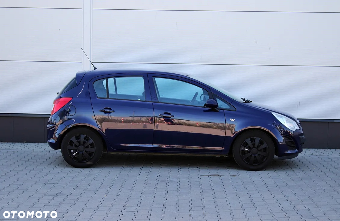 Opel Corsa 1.4 16V Enjoy - 11