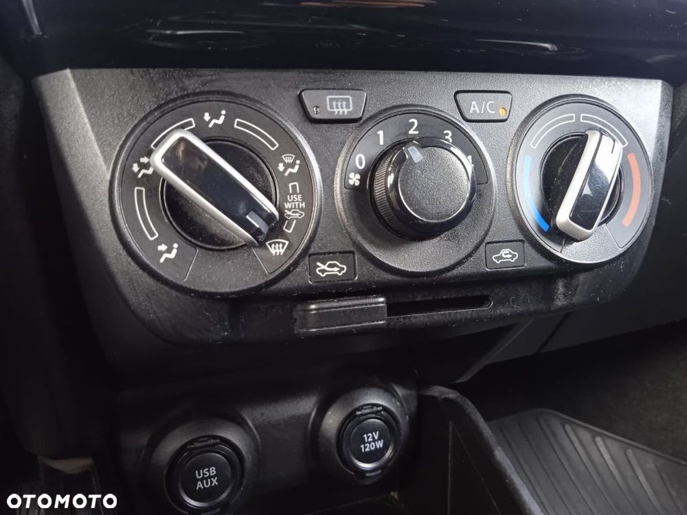 Suzuki Swift 1.2 Premium Plus - 26