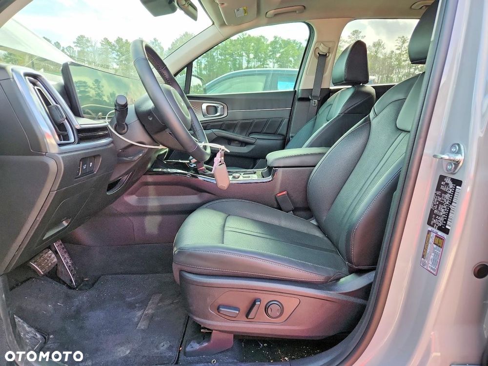 Kia Sorento - 8