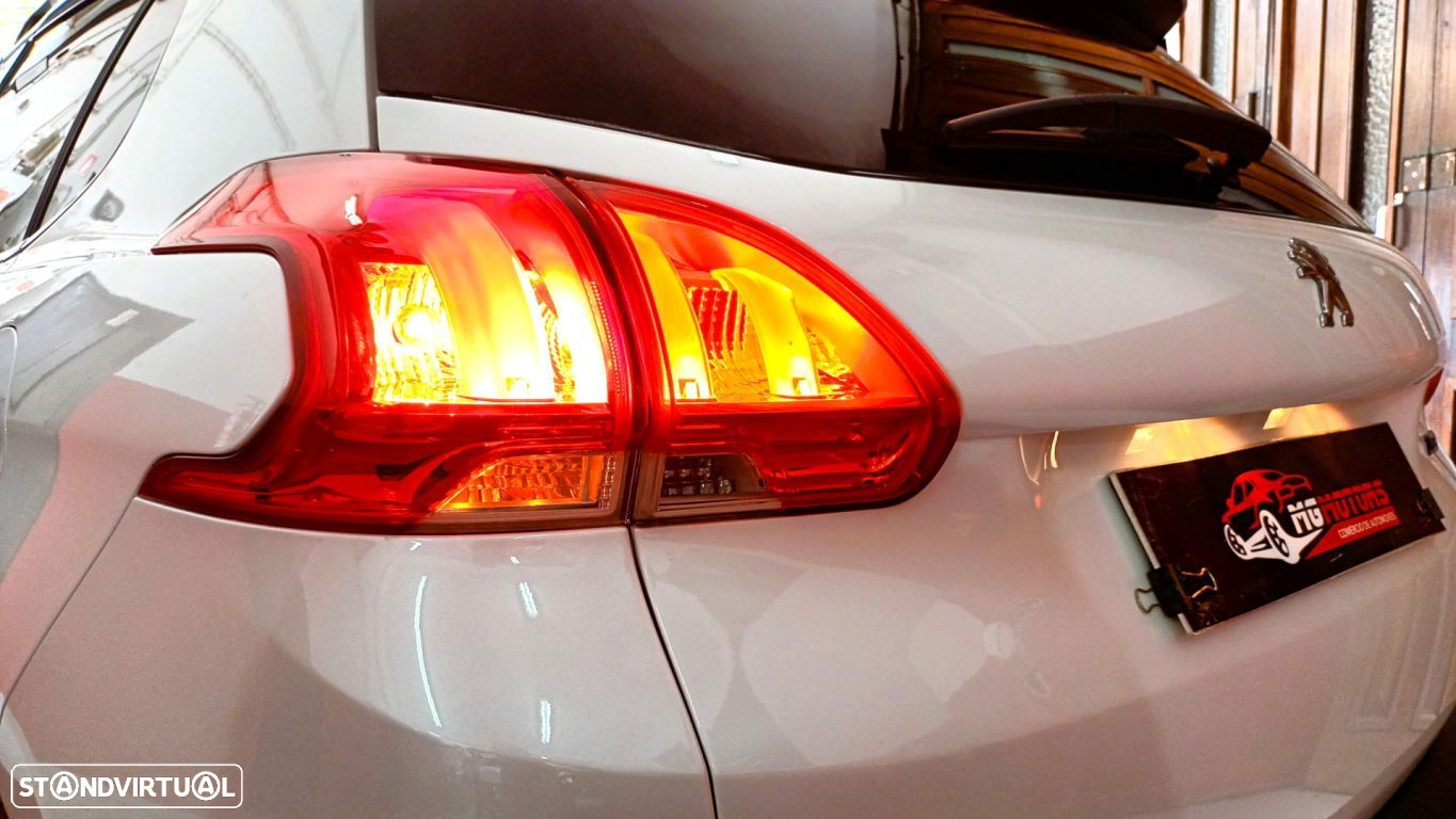 Peugeot 2008 1.2 PureTech Allure - 10