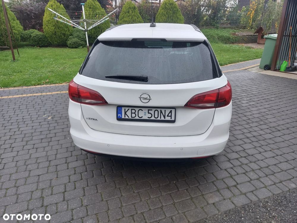 Opel Astra 1.5 D Start/Stop Business Elegance - 4