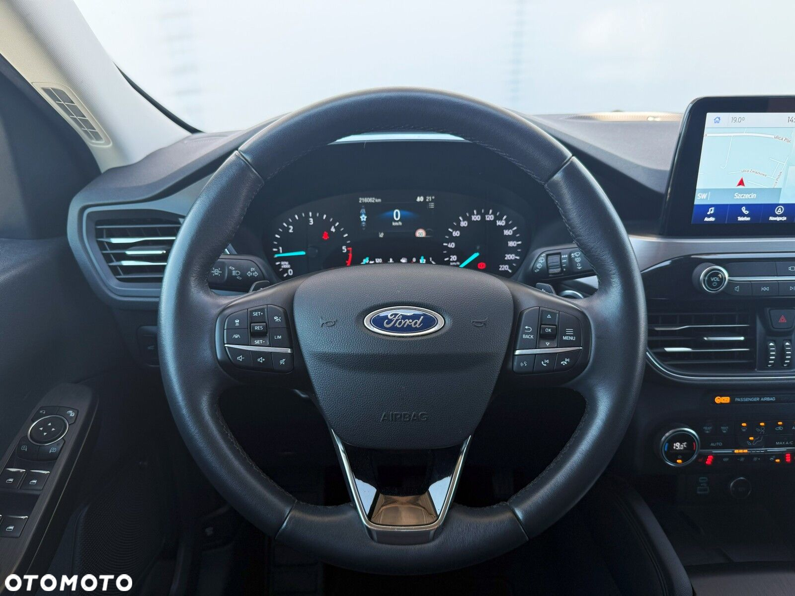 Ford Kuga - 19