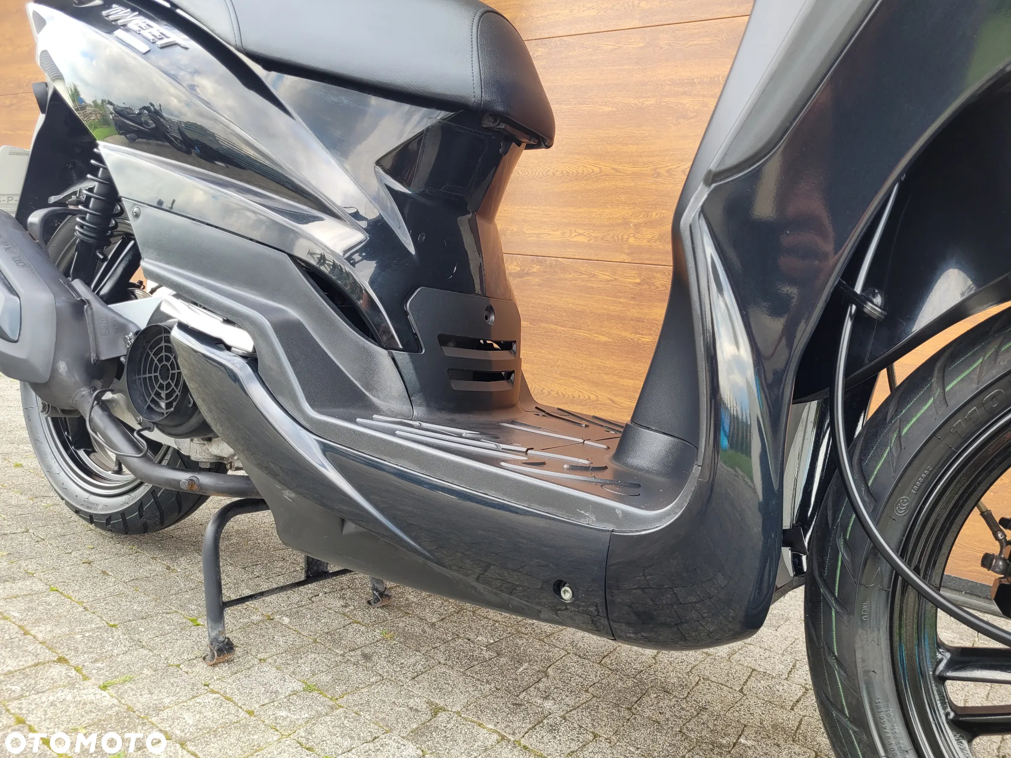 Peugeot Tweet - 24