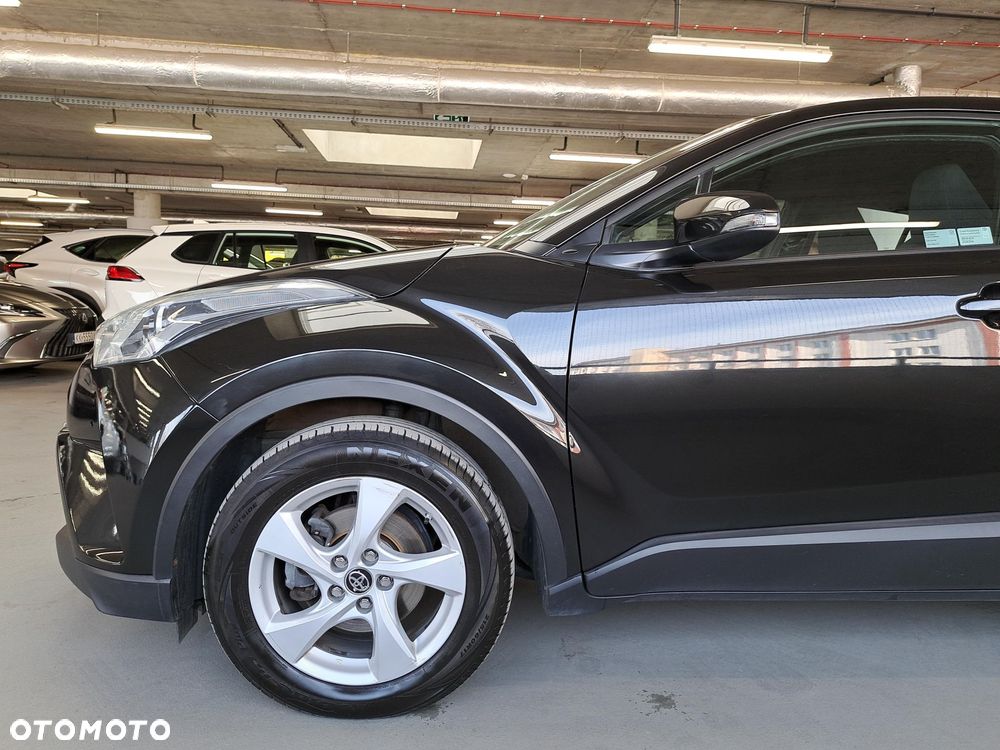 Toyota C-HR 1.2 T GPF Premium - 35