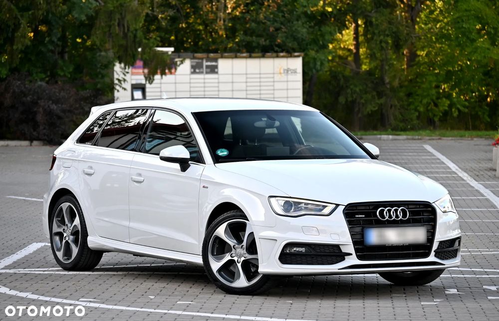 Audi A3 Sportback 2.0 TDI (clean diesel) quattro S tronic S line Sportpaket - 4
