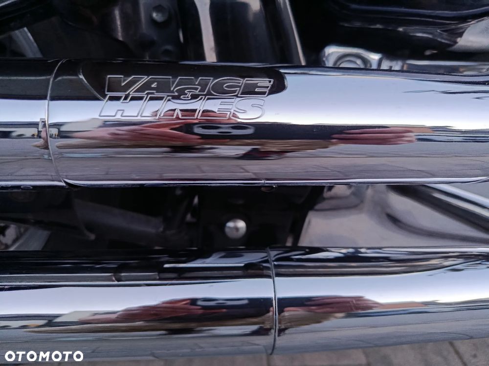 Suzuki Boulevard - 8