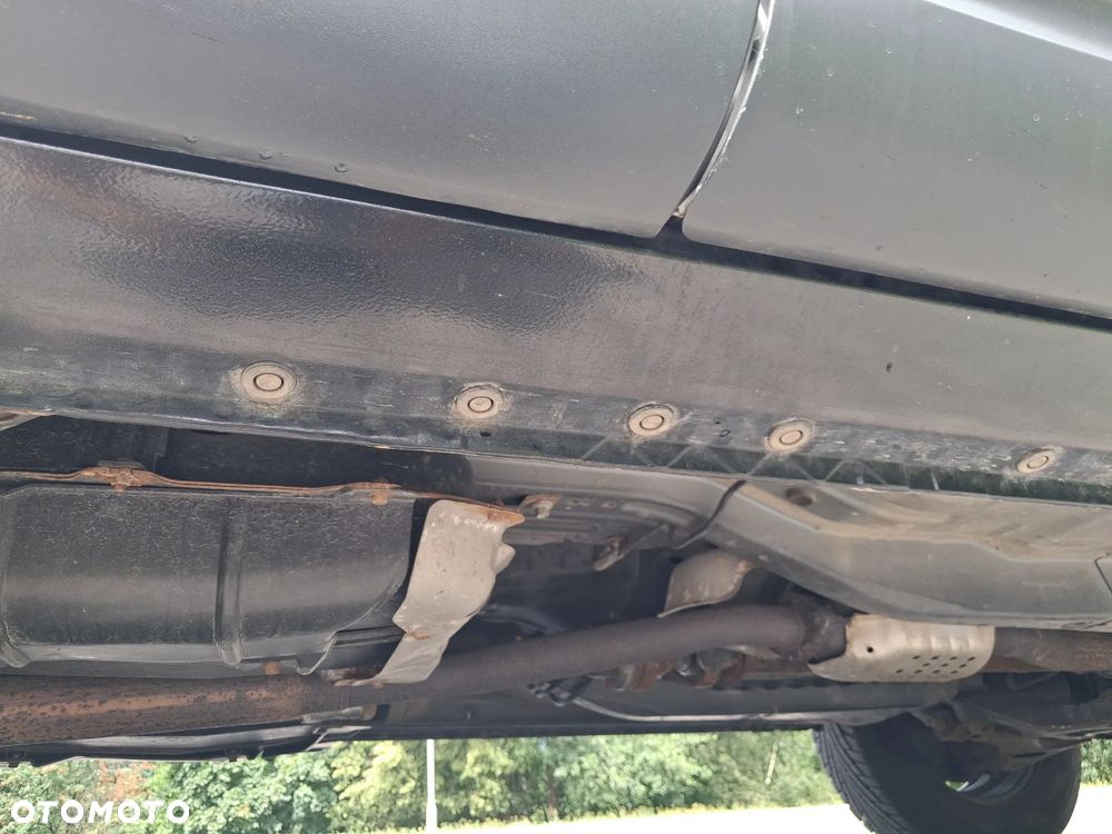 Toyota RAV4 2.0 GLi - 35