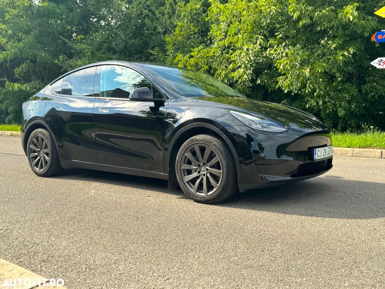 Tesla Model Y RWD - 1