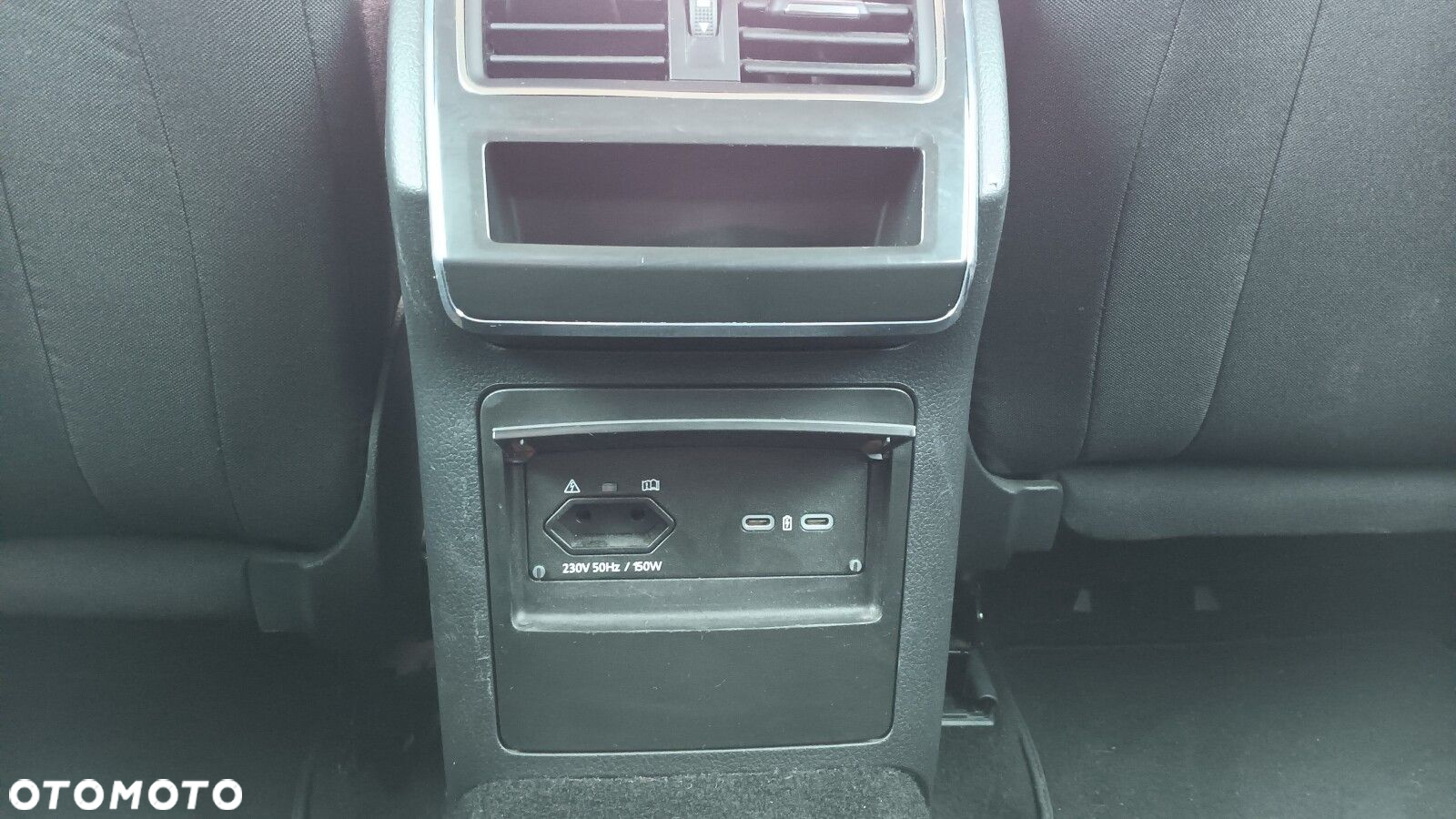 Skoda Superb 2.0 TDI SCR Ambition DSG - 21
