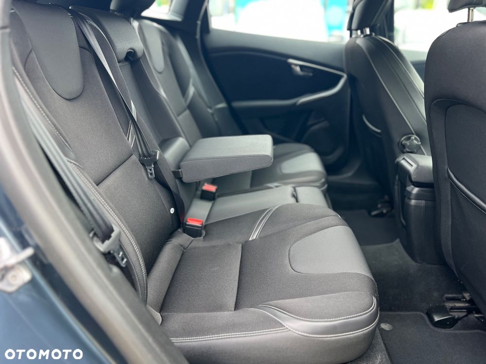 Volvo V40 D3 Geartronic - 8