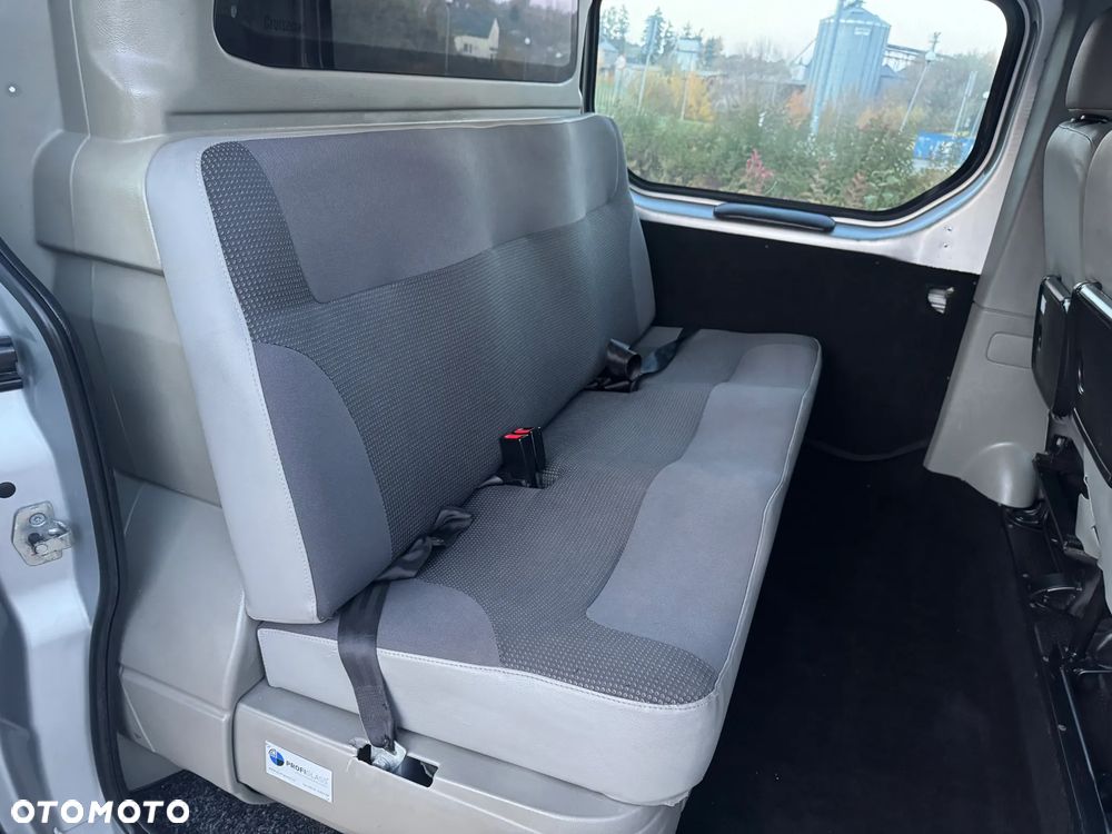 Opel Vivaro - 34