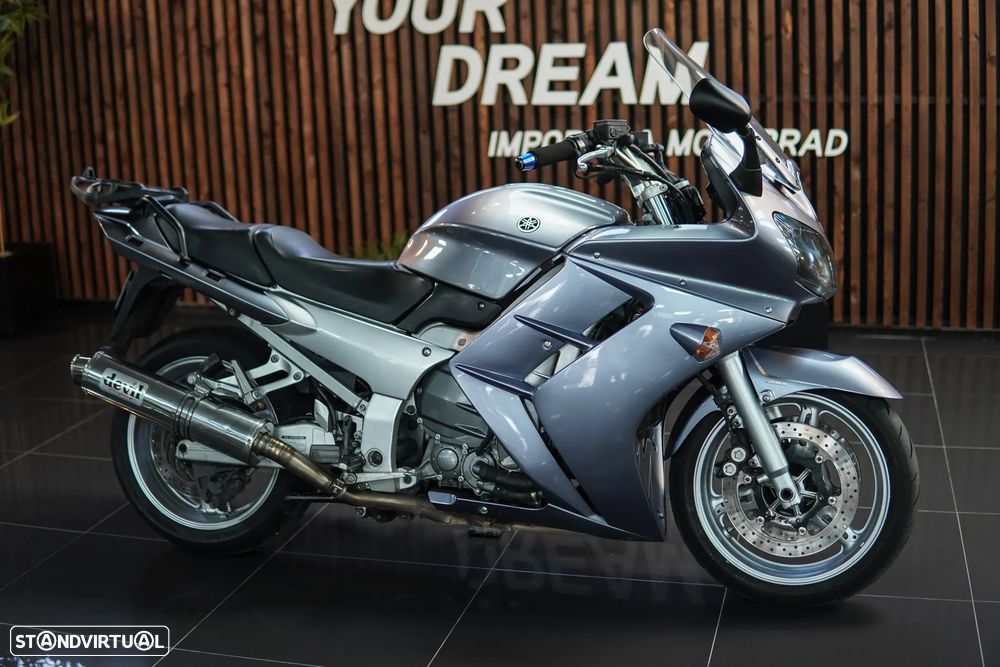 Yamaha FJR 1300 - 4