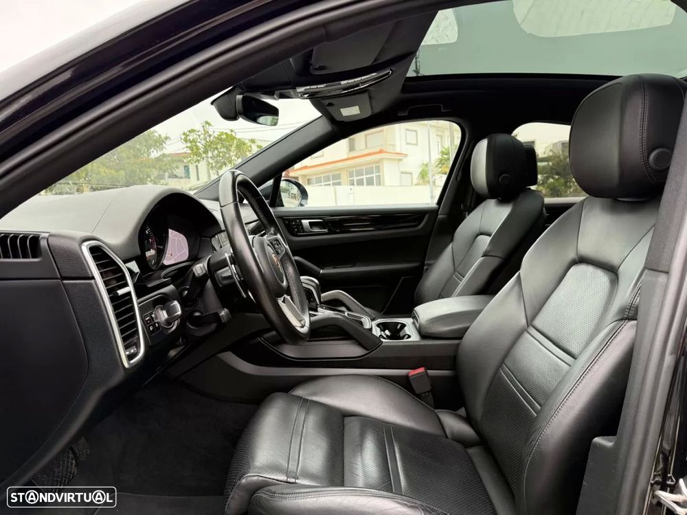 Porsche Cayenne Coupé - 16