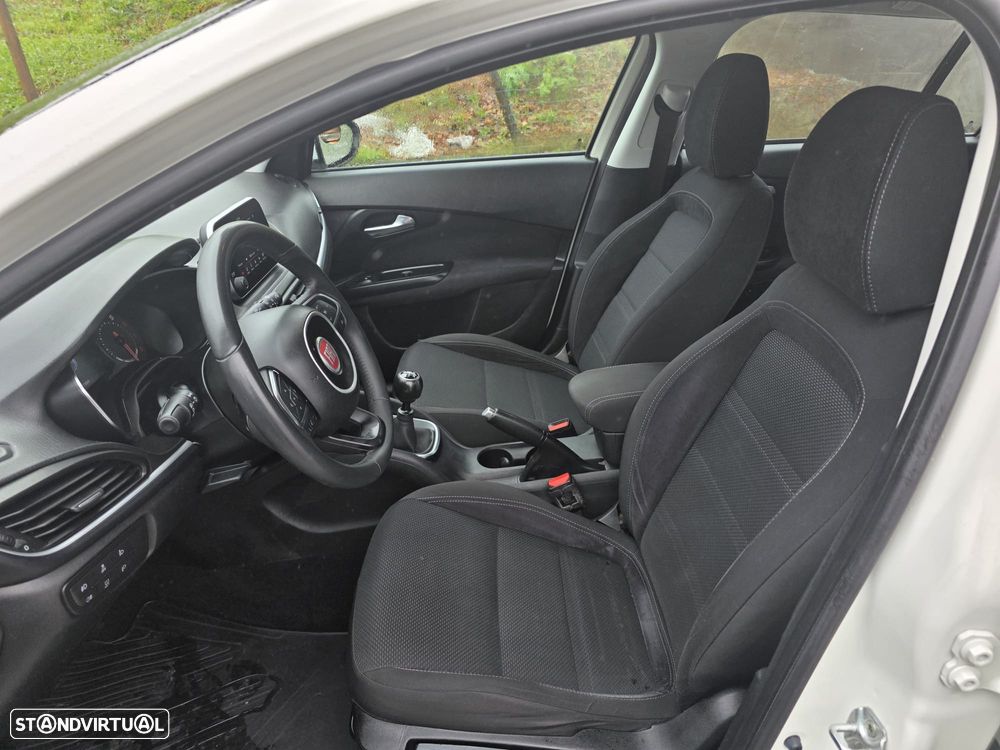 Fiat Tipo Station Wagon 1.4 T-Jet Easy - 10