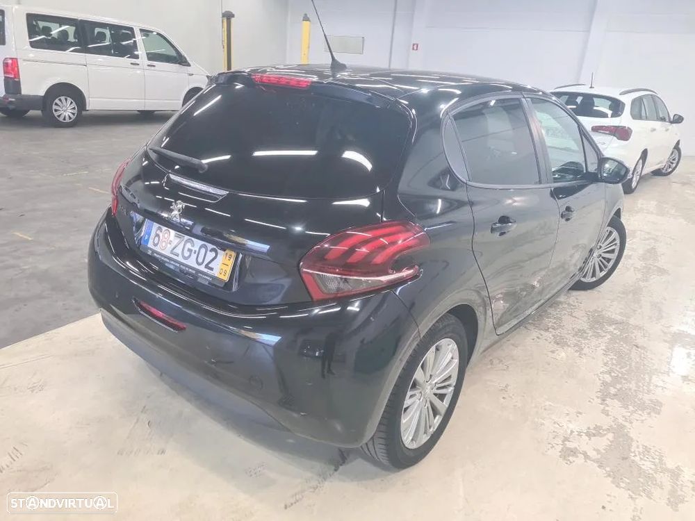 Peugeot 208 1.5 BlueHDi Signature - 3