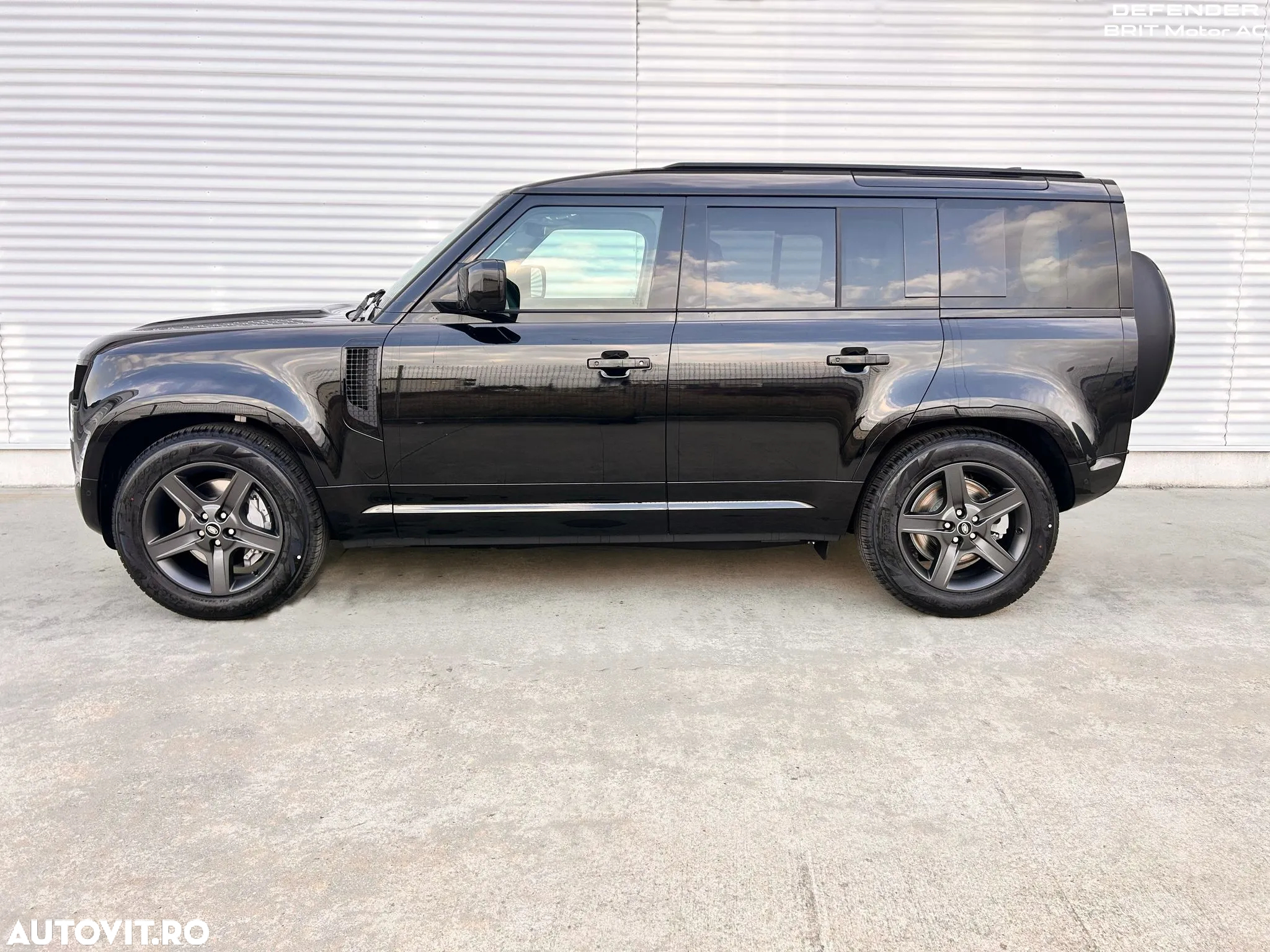 Land Rover Defender 110 3.0D 300 MHEV X-Dynamic SE - 5